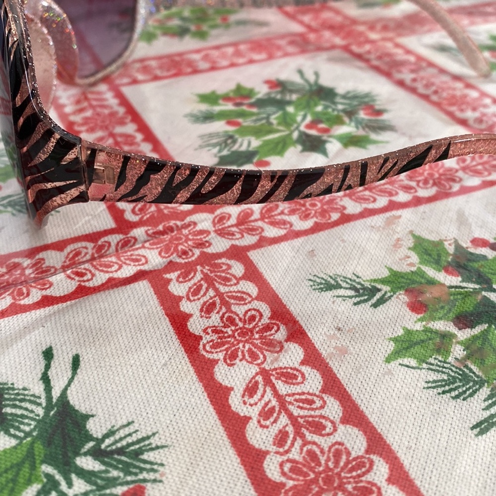 Sunglasses - Picture 2 of 4
